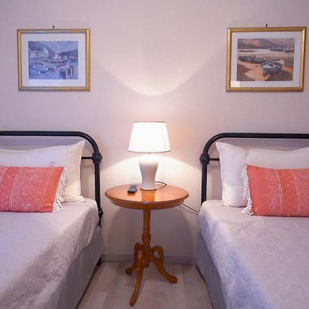 Thirtyfive Apartment Aridaía 外观 照片