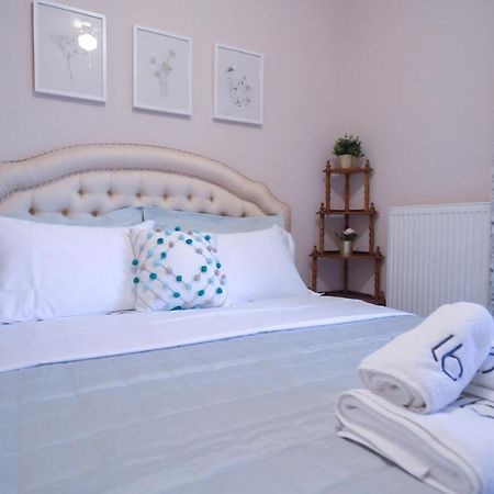 Thirtyfive Apartment Aridaía 外观 照片